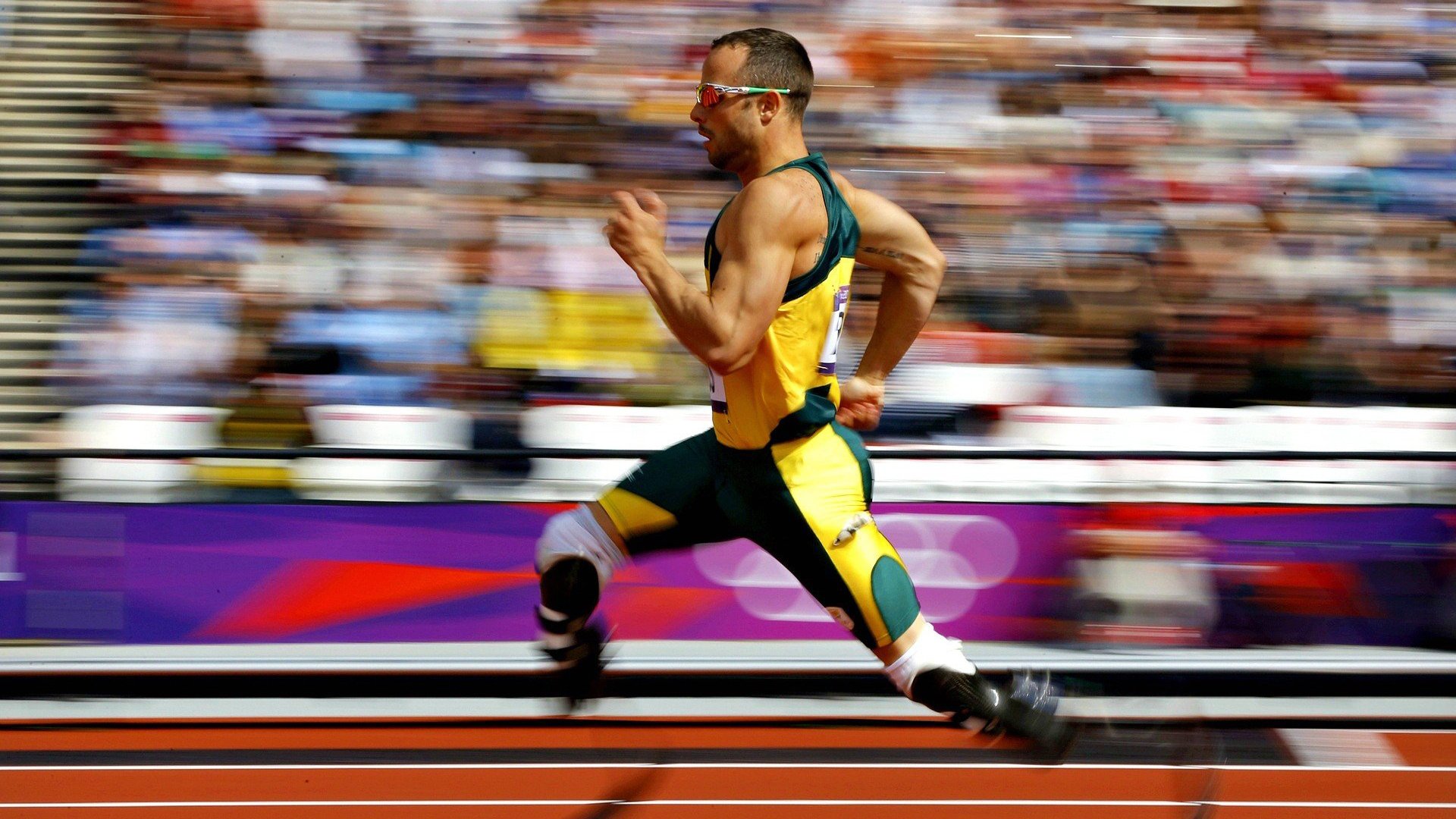 校园足球推广计划深入推进，青少年热情高涨，校园足球的推广